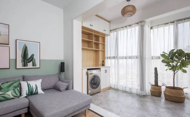 別把陽臺浪費了，裝上全功能陽臺柜，鄰居看了都說贊